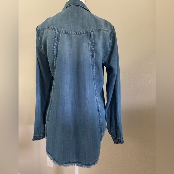 Cloth and Stone button down - Picture 2 of 3